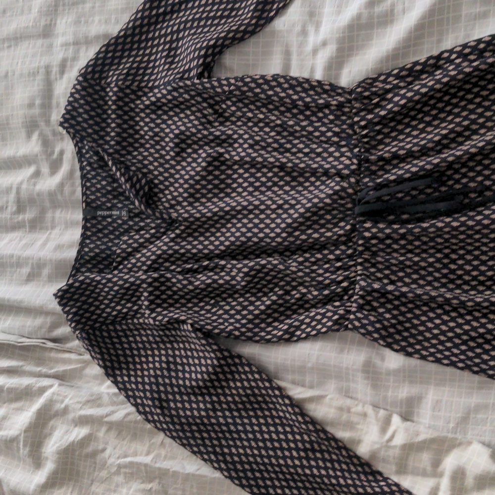 Black dress with pattern